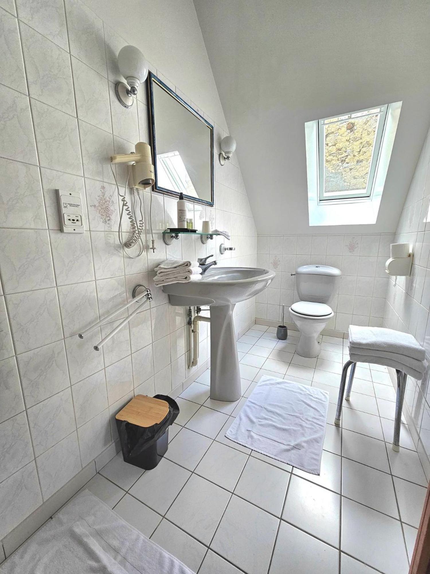 Chambres D'Hotes Chez Renee Le Charmel Eksteriør billede