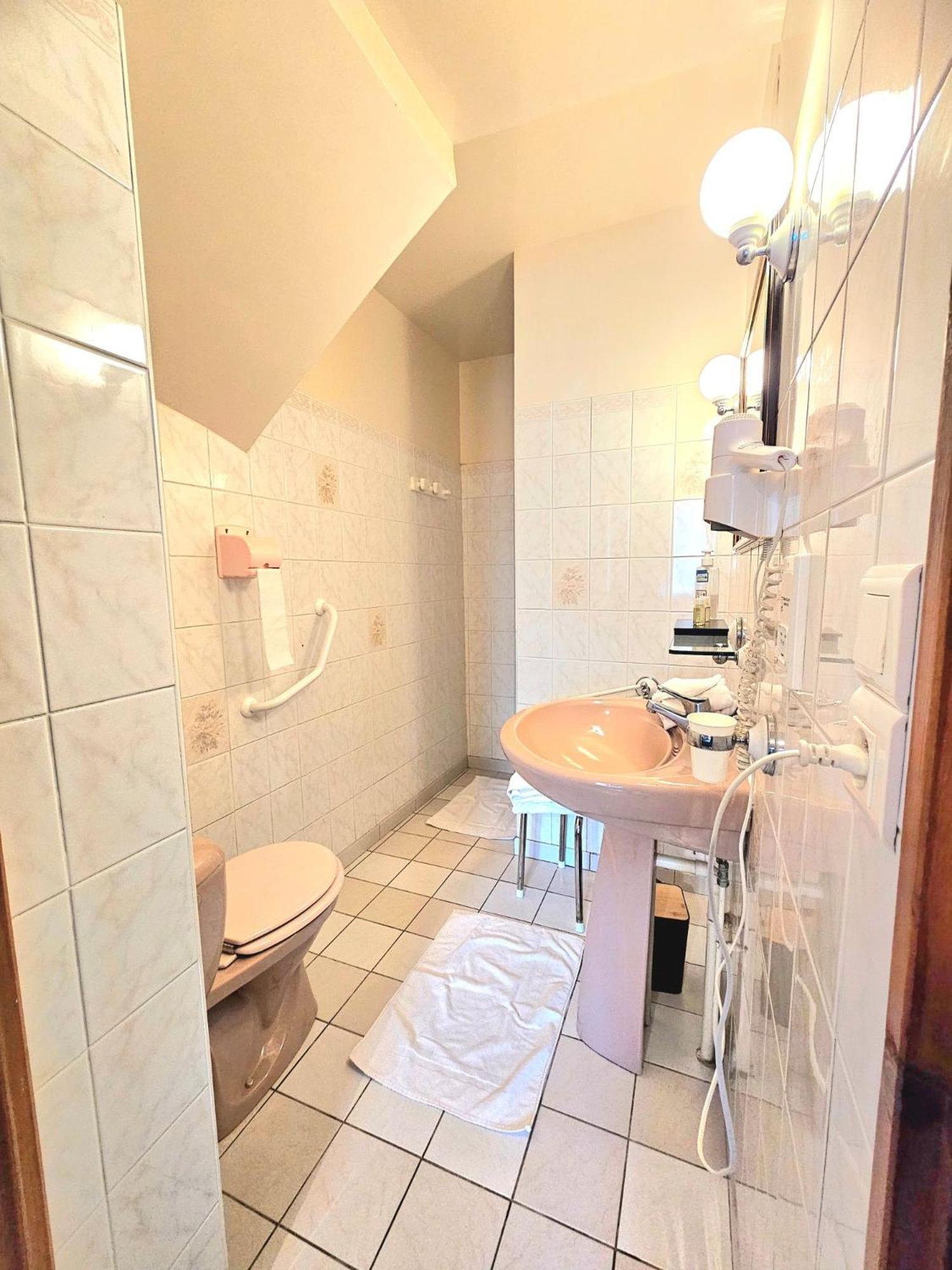 Chambres D'Hotes Chez Renee Le Charmel Eksteriør billede